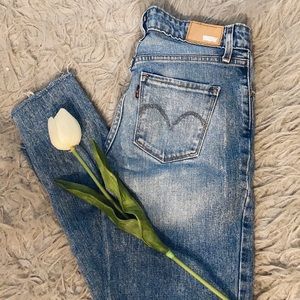 Vintage Levi’s High Rise Skinny Jean